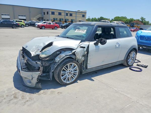 2015 MINI COOPER