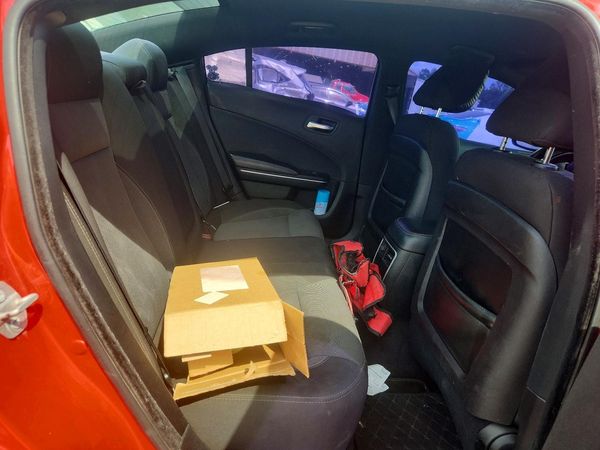 2017 DODGE CHARGER SE