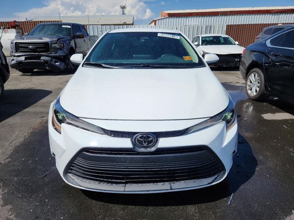 2024 TOYOTA COROLLA
