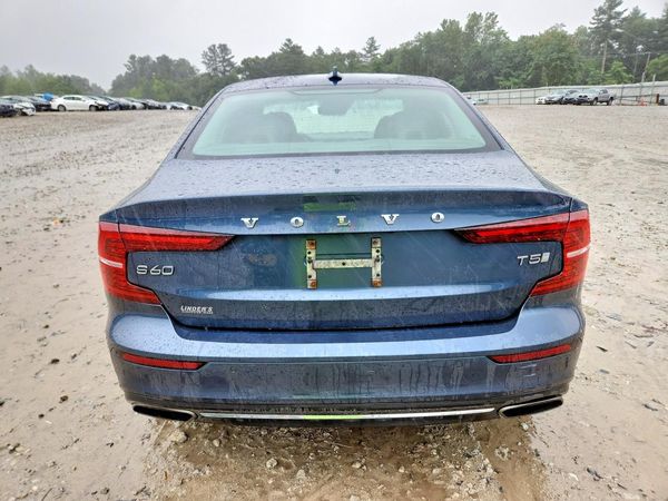 2019 VOLVO S60