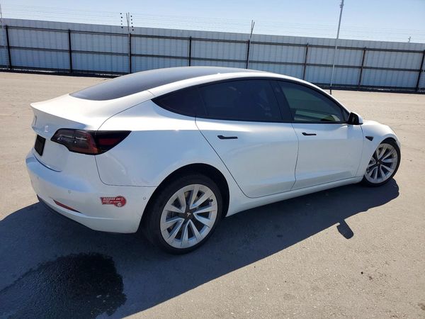 2021 TESLA MODEL 3