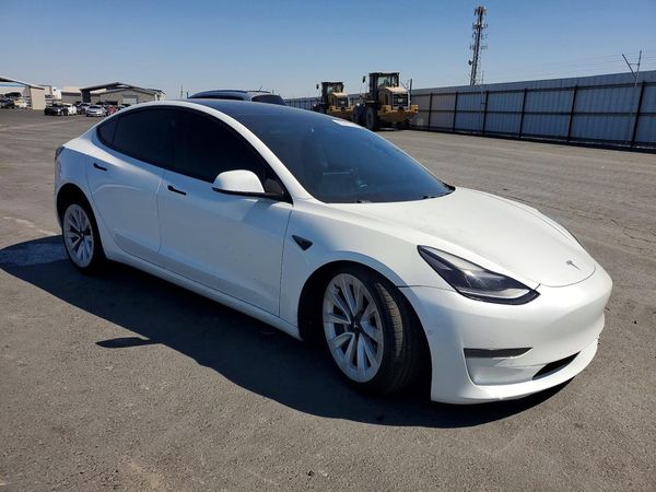 2021 TESLA MODEL 3
