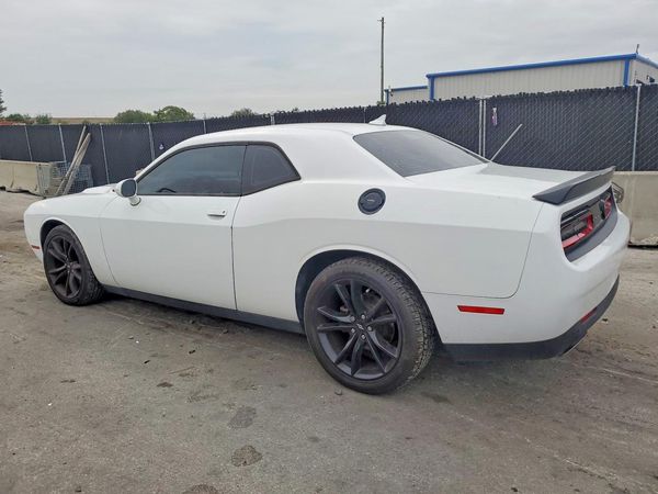 2018 DODGE CHALLENGER SXT