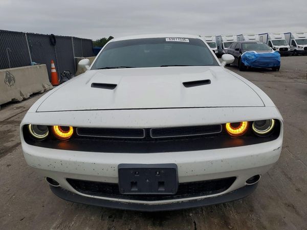 2018 DODGE CHALLENGER SXT