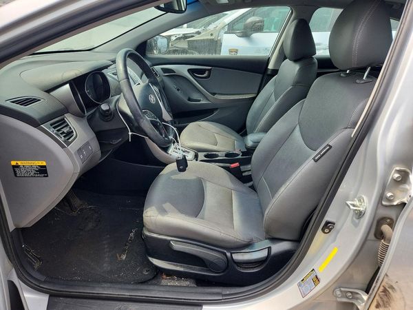 2012 HYUNDAI ELANTRA GLS(Middle grade)