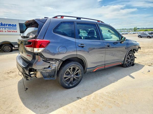2024 SUBARU FORESTER Sport