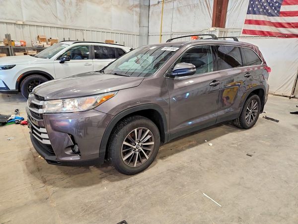 2019 TOYOTA HIGHLANDER SE/XLE