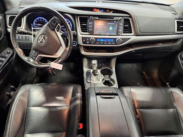 2019 TOYOTA HIGHLANDER SE/XLE