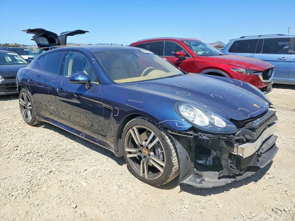 2014 PORSCHE PANAMERA Base (2WD), 4 (4WD)