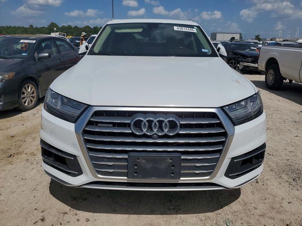 2017 AUDI Q7 quattro Premium Plus