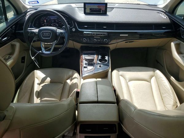 2017 AUDI Q7 quattro Premium Plus