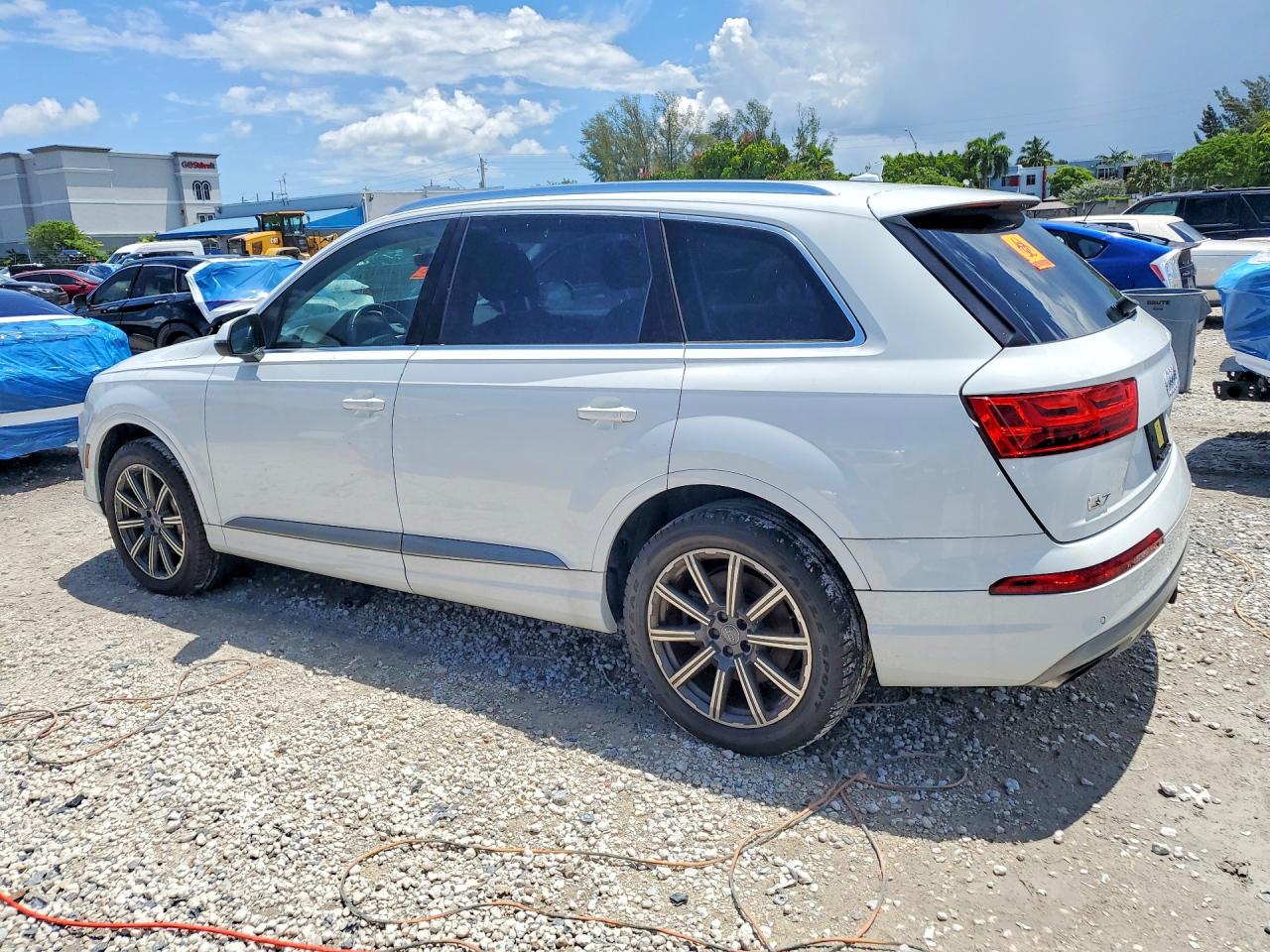 2017 AUDI Q7 quattro Premium Plus