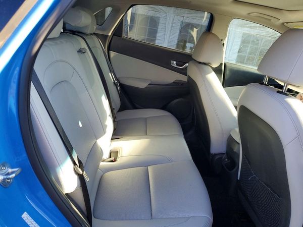2022 HYUNDAI KONA Limited