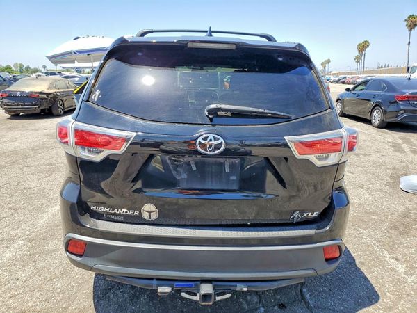 2015 TOYOTA HIGHLANDER
