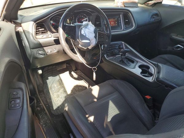 2017 DODGE CHALLENGER SXT