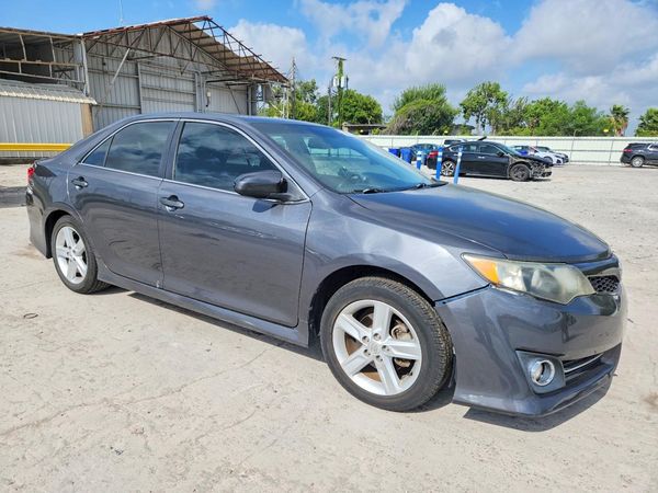 2012 TOYOTA CAMRY