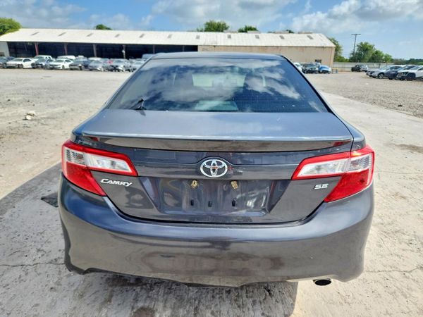 2012 TOYOTA CAMRY