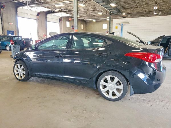 2013 HYUNDAI ELANTRA