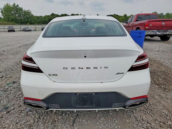 2025 GENESIS G70