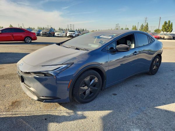 2024 TOYOTA PRIUS