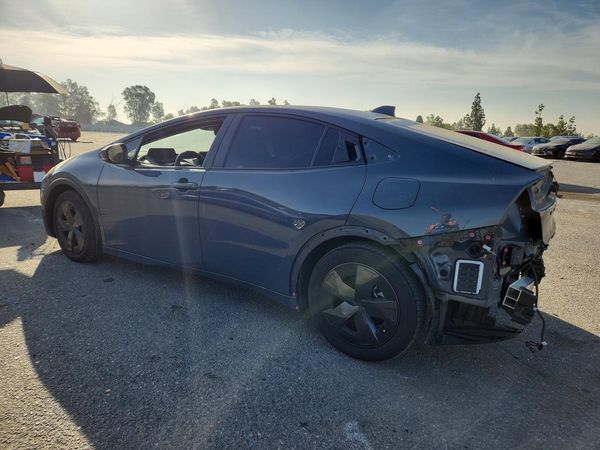 2024 TOYOTA PRIUS