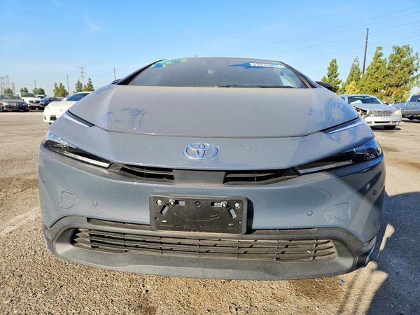 2024 TOYOTA PRIUS