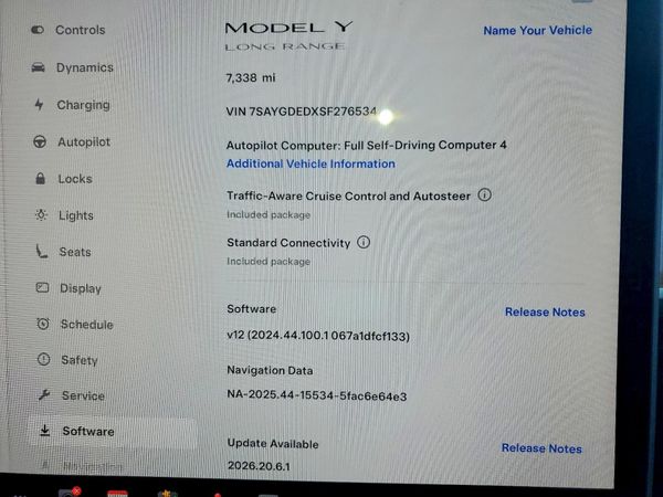 2025 TESLA MODEL Y