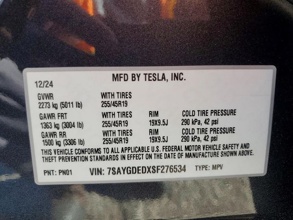2025 TESLA MODEL Y