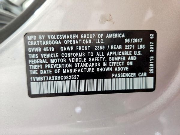 2017 VOLKSWAGEN PASSAT SE