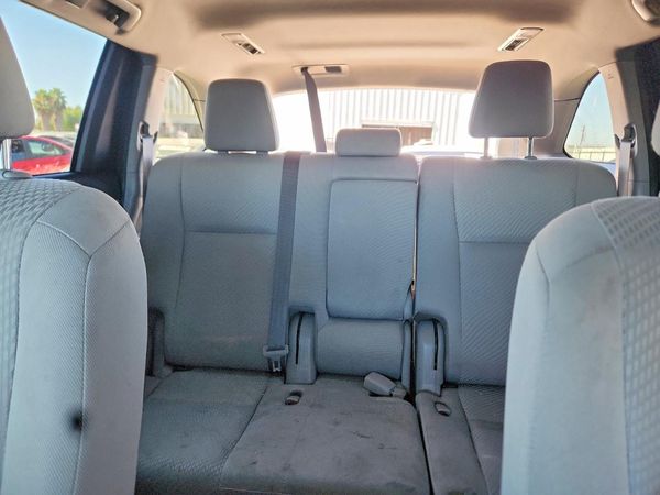 2019 TOYOTA HIGHLANDER LE/LE Plus