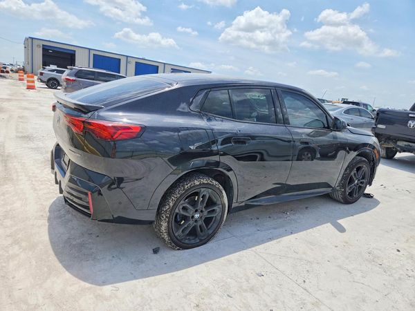 2025 BMW X2 xDrive28i