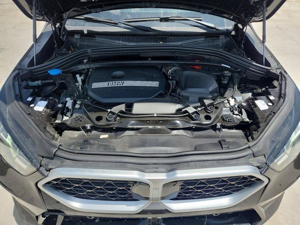 2025 BMW X2 xDrive28i