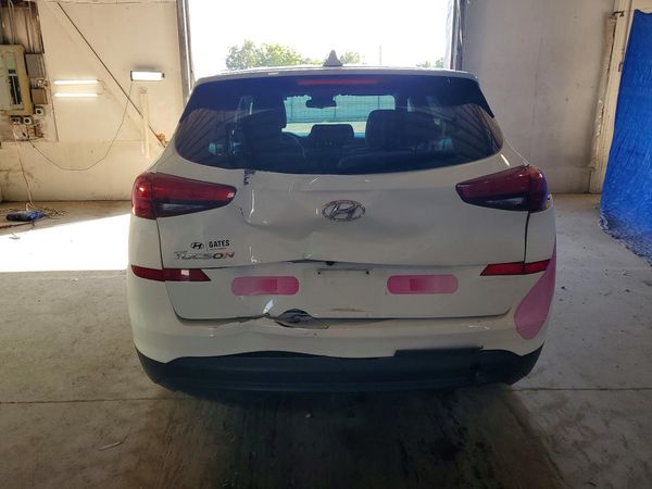 2020 HYUNDAI TUCSON SE