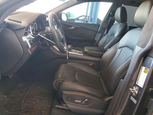 2019 AUDI Q8 S Line quattro Prestige