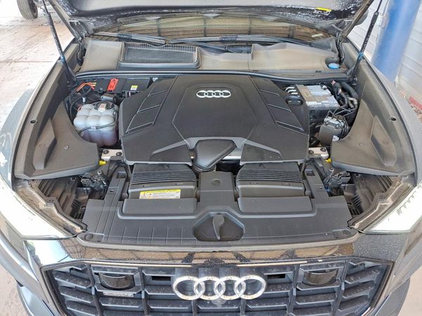 2019 AUDI Q8 S Line quattro Prestige