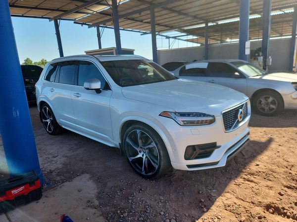 2018 VOLVO XC90 R-Design