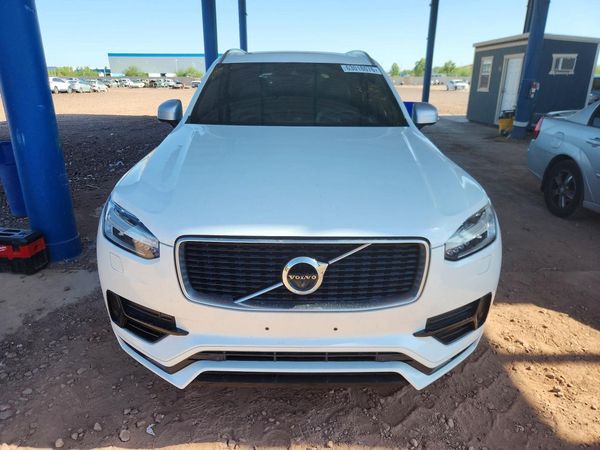 2018 VOLVO XC90 R-Design