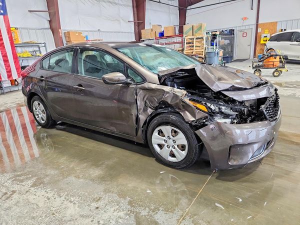 2017 KIA FORTE LX Base
