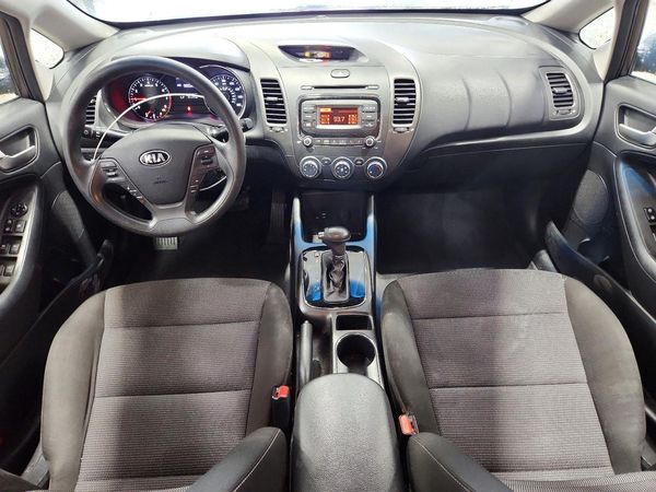 2017 KIA FORTE LX Base