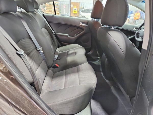 2017 KIA FORTE LX Base