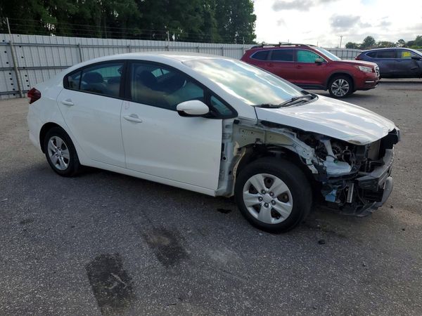 2018 KIA FORTE LX Base