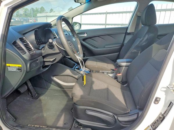 2018 KIA FORTE LX Base