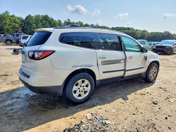2017 CHEVROLET TRAVERSE LS