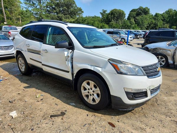 2017 CHEVROLET TRAVERSE LS
