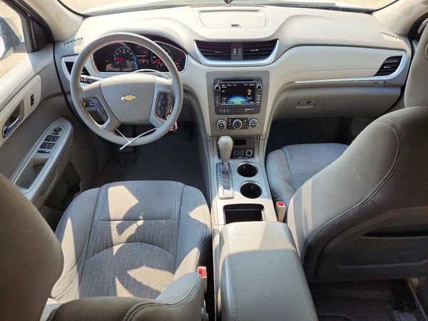 2017 CHEVROLET TRAVERSE LS