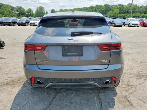 2018 JAGUAR E-PACE SE