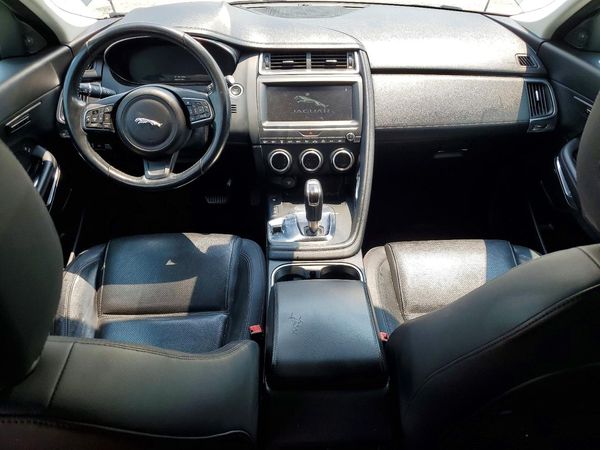 2018 JAGUAR E-PACE SE
