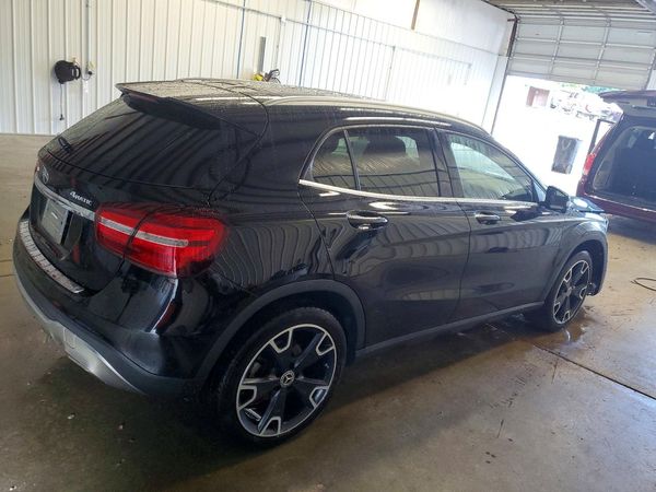 2018 MERCEDES-BENZ GLA GLA250-4M
