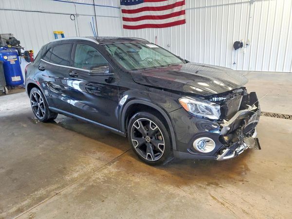 2018 MERCEDES-BENZ GLA GLA250-4M