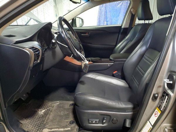 2015 LEXUS NX 200t Luxury